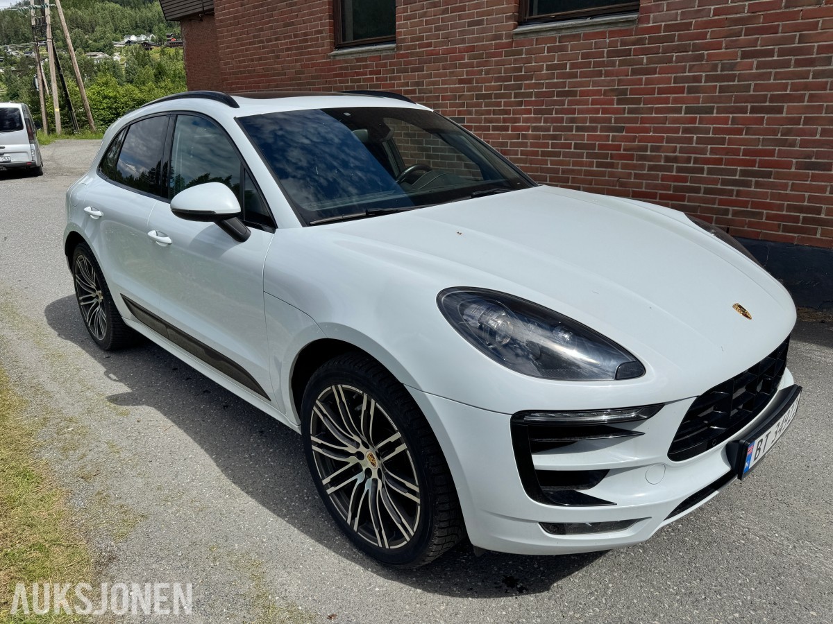2016 Porsche MACAN 3.0-211 D 4