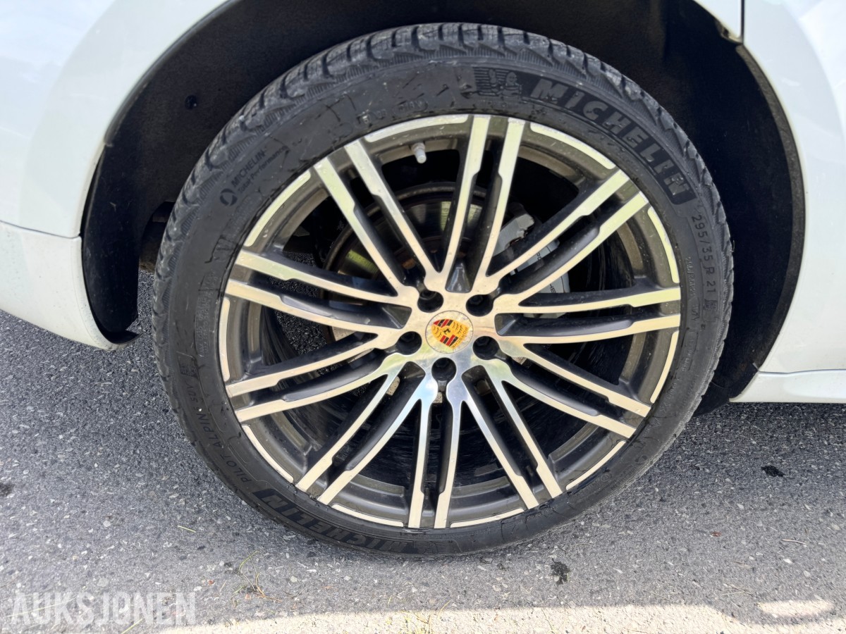 2016 Porsche MACAN 3.0-211 D 4