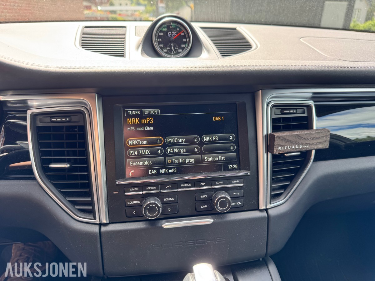 2016 Porsche MACAN 3.0-211 D 4
