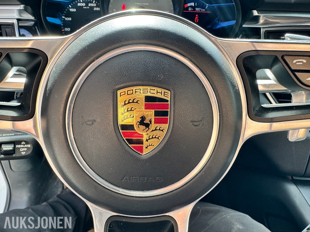2016 Porsche MACAN 3.0-211 D 4