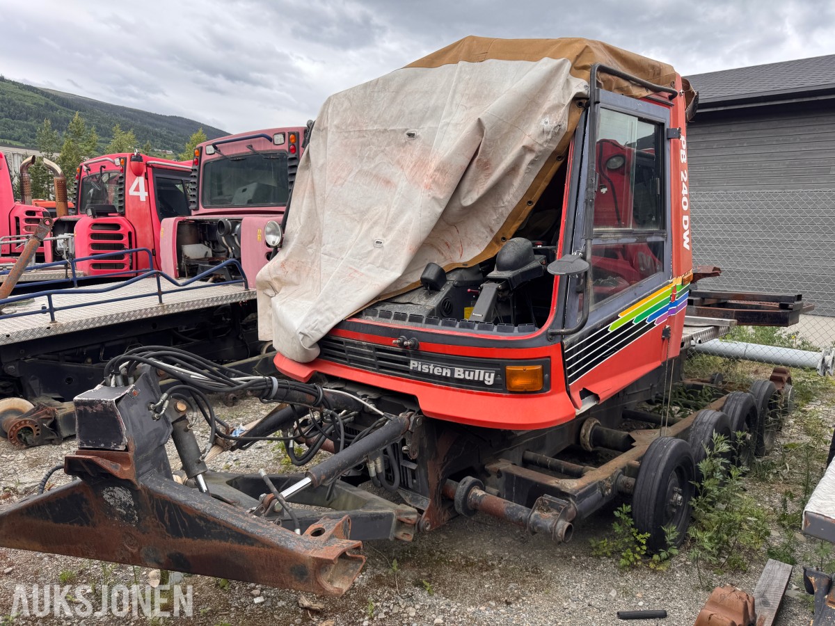 1994 2 stk Kässbohrer PB42 tråkkemaskiner.