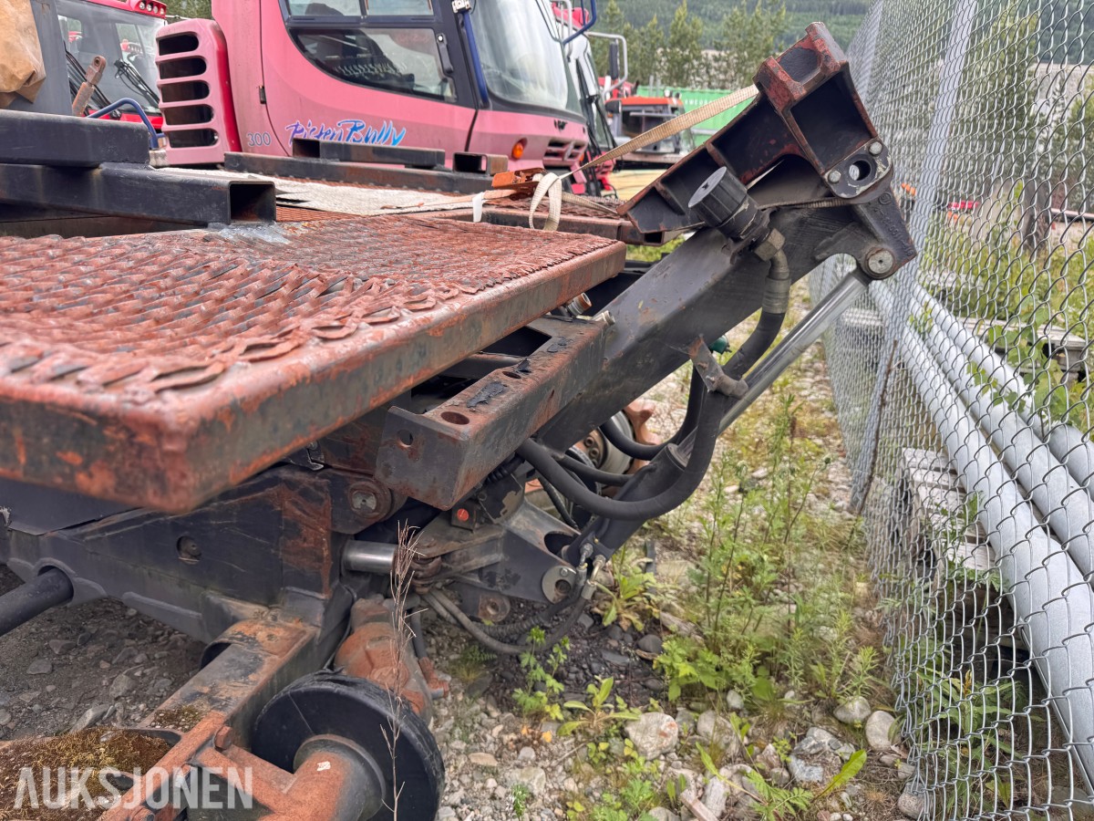 1994 2 stk Kässbohrer PB42 tråkkemaskiner.