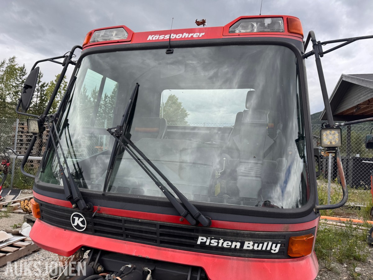 1994 2 stk Kässbohrer PB42 tråkkemaskiner.