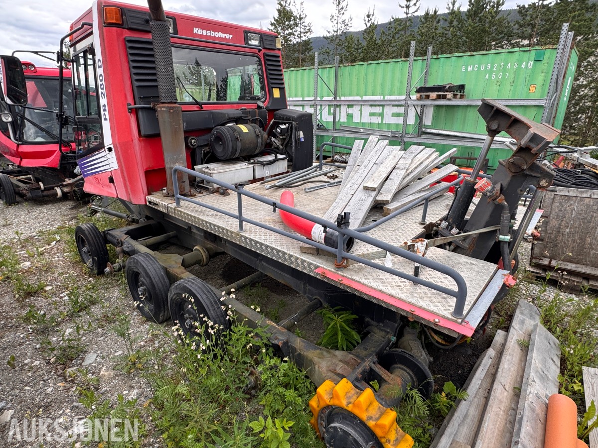 1994 2 stk Kässbohrer PB42 tråkkemaskiner.