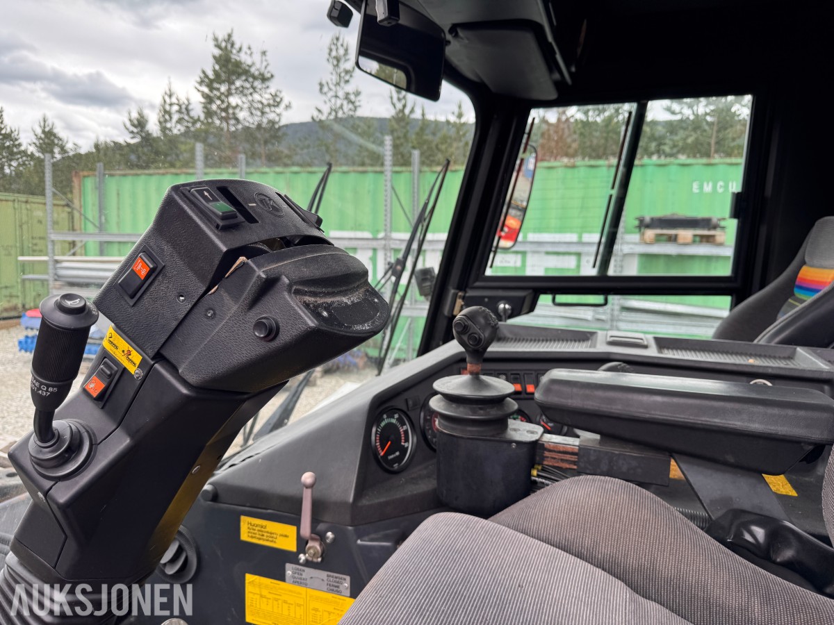 1994 2 stk Kässbohrer PB42 tråkkemaskiner.