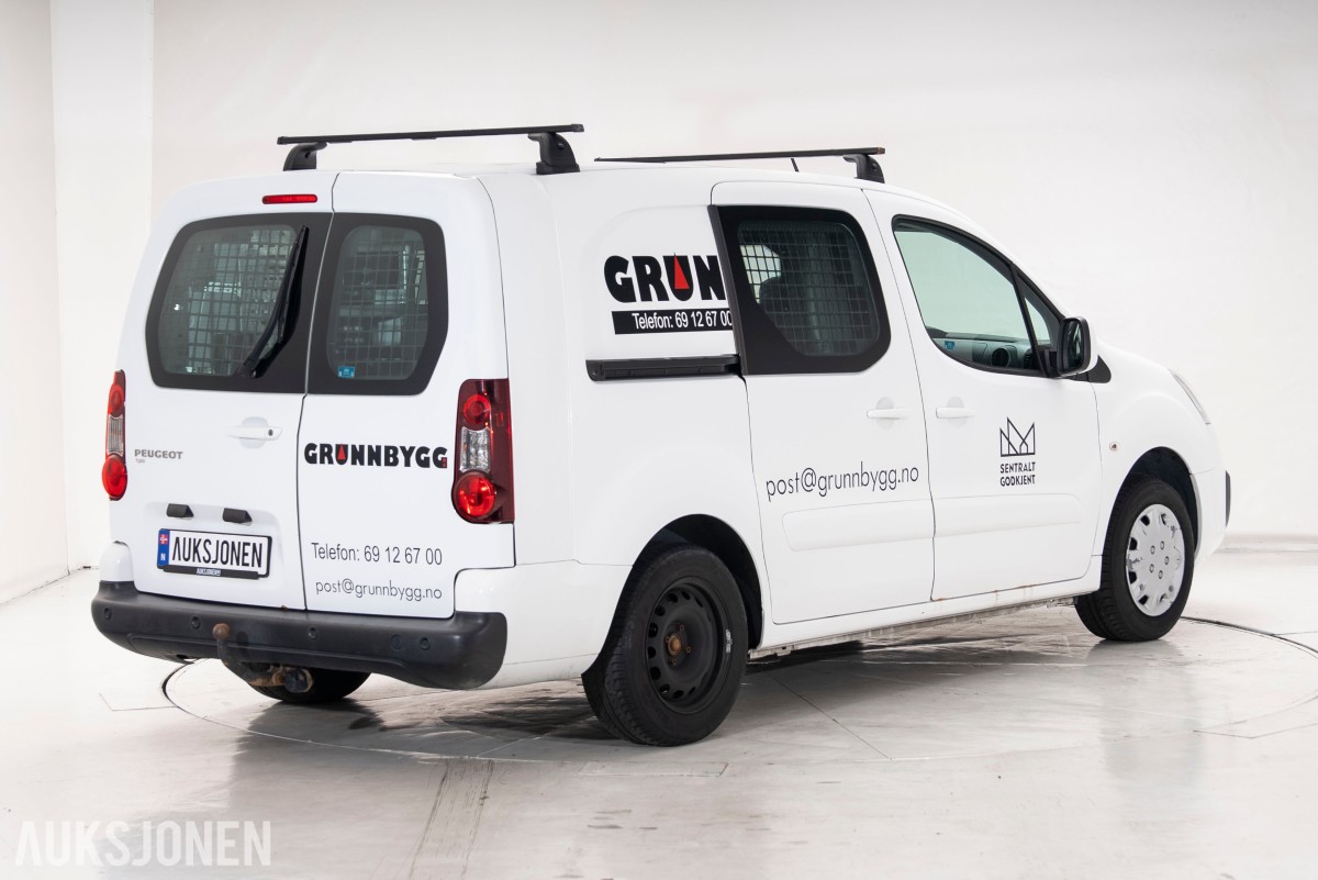 2017 Peugeot PARTNER *INGEN MINSTEPRIS* 1.6 D HENGERFESTE CRUISE INNREDNING SKYVEDØRER