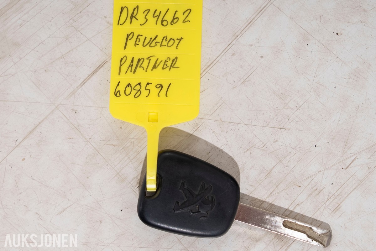 2017 Peugeot PARTNER *INGEN MINSTEPRIS* 1.6 D HENGERFESTE CRUISE INNREDNING SKYVEDØRER