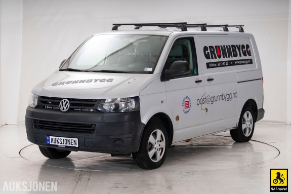 2015 Volkswagen TRANSPORTER 2.0 D 140HK 4MOTION HENGERFESTE VARMER INNREDNING SKYVEDØRER