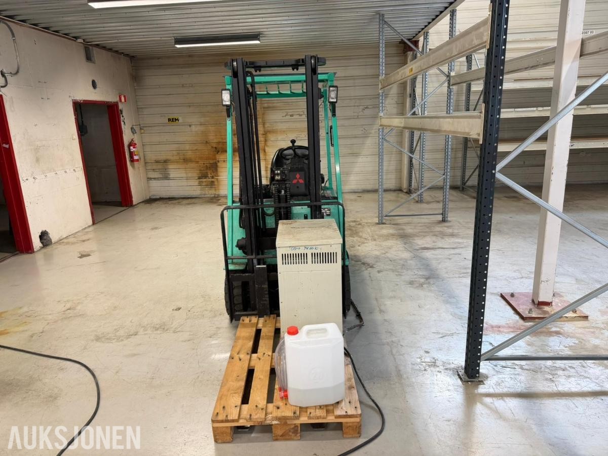 2001 Mitsubishi FB-16K-T elektrisk gaffeltruck / 2045 timer