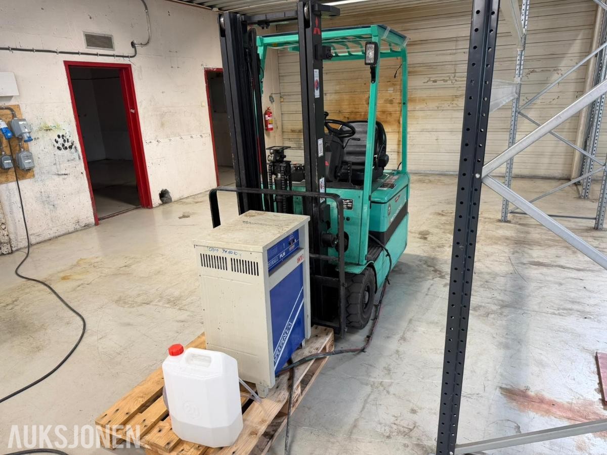 2001 Mitsubishi FB-16K-T elektrisk gaffeltruck / 2045 timer