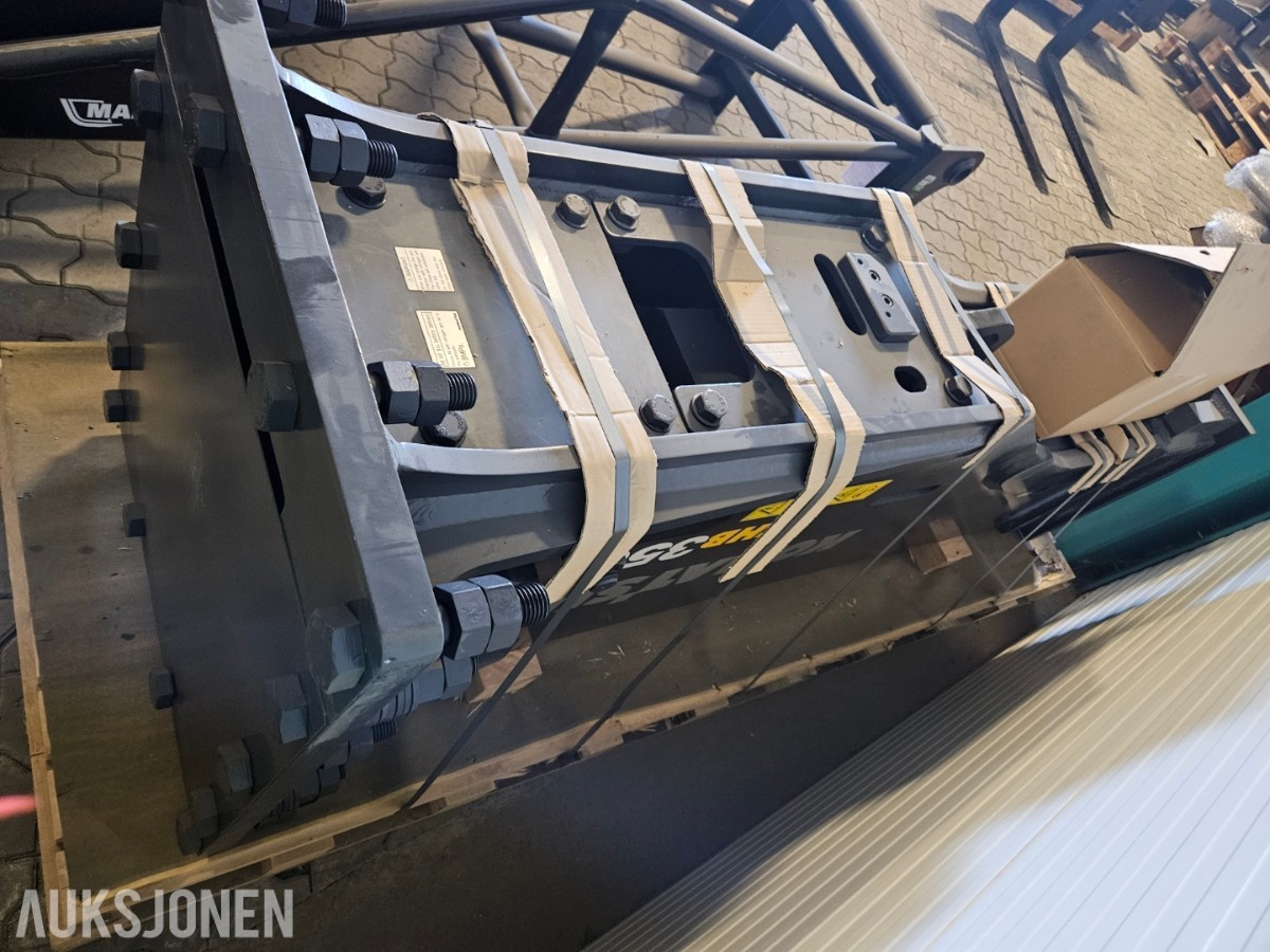 2018 Komatsu JTHB350-3 Hydraulisk hammer - Lagerslitt - Ubrukt