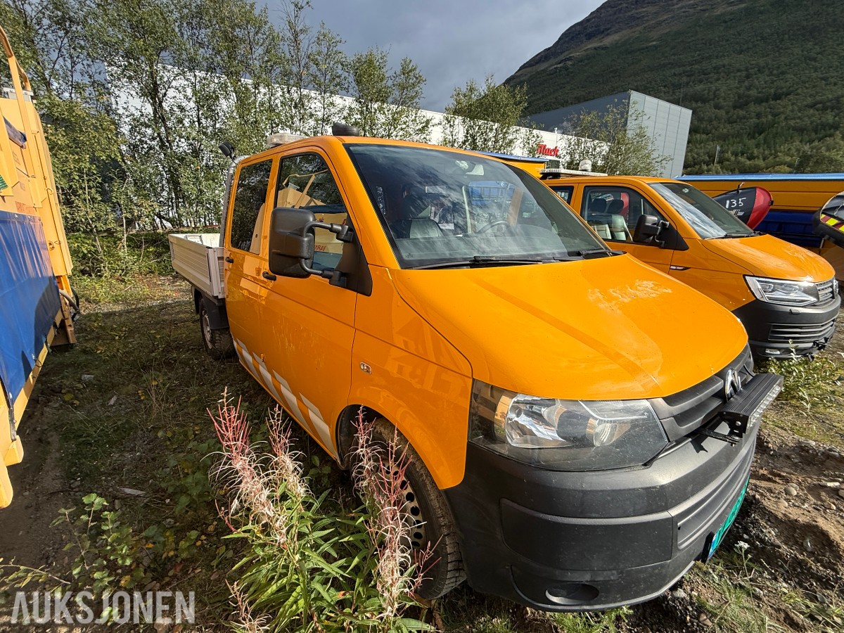 2015 Volkswagen Transporter - 2.0-140 D 4MOTION pickup - 316123KM