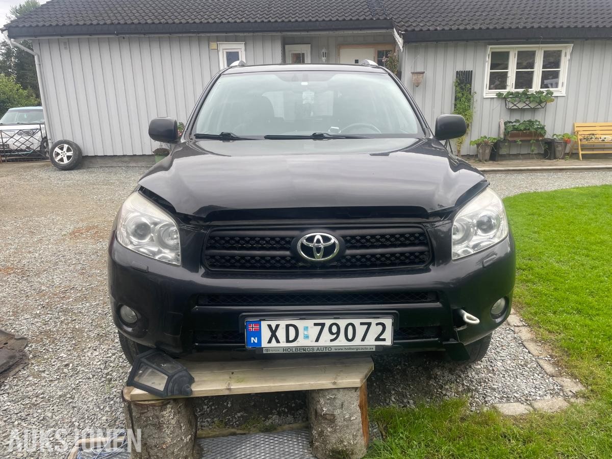 2007 Toyota RAV4 2.2 136hk 4WD REP OBJEKT hengerfeste skinn webasto