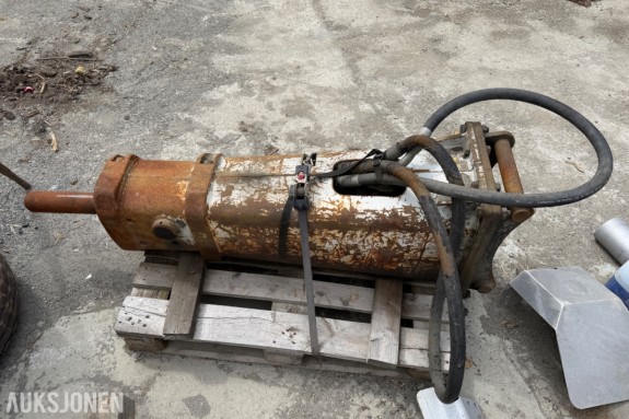 1999 Hydraulisk pigghammer KHB Heavy Construction