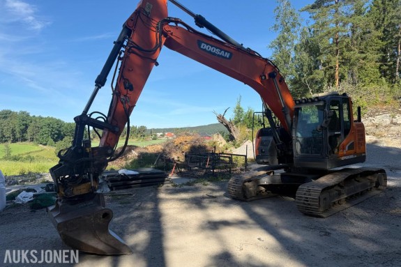 2015 Doosan DX235LCR-5 BELTEGRAVER SERVICEHISTORIKK LEICA GPS ENGCON ROTOTILT 2 SKUFFER