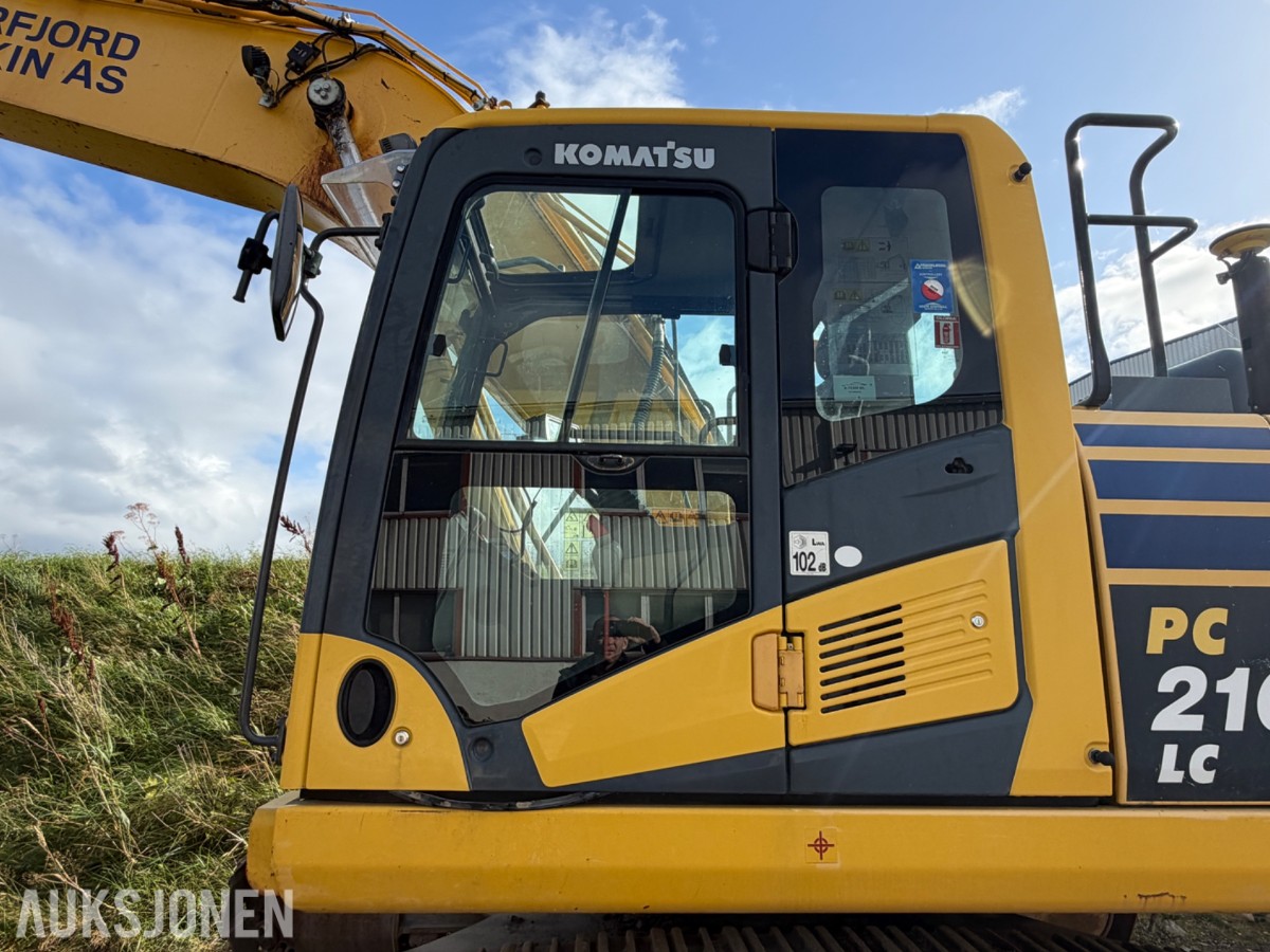 2016 Komatsu PC 210 LC -10+ - 6372 timer-Rototilt-Sentralsmøring-Bunkringspumpe 