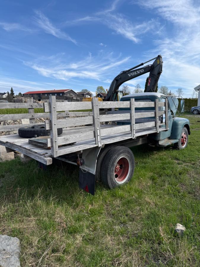 1951 Ford F5 Veteran lastebil med tipp - rep objekt