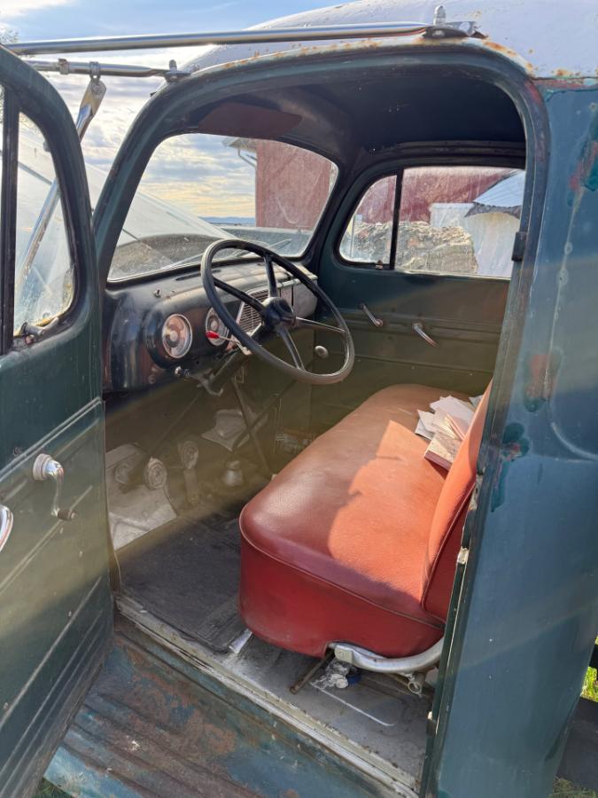 1951 Ford F5 Veteran lastebil med tipp - rep objekt
