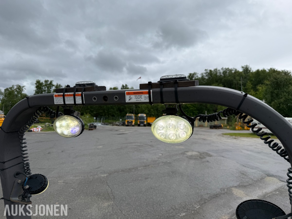 2019 Volvo DD38HF Vals, 796T, Arbeidslys