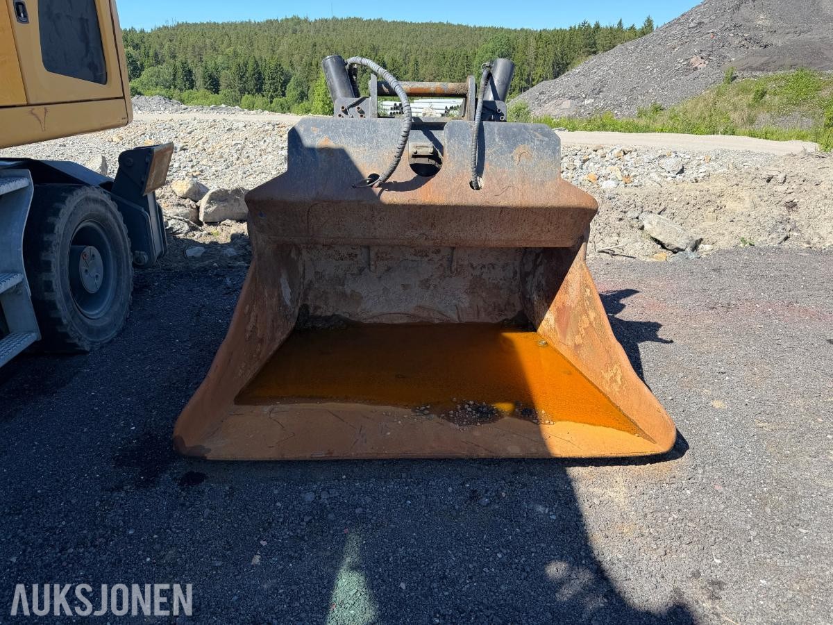 2018  Gjerstad hydraulisk pusseskuffe S70 – sentralsmøring