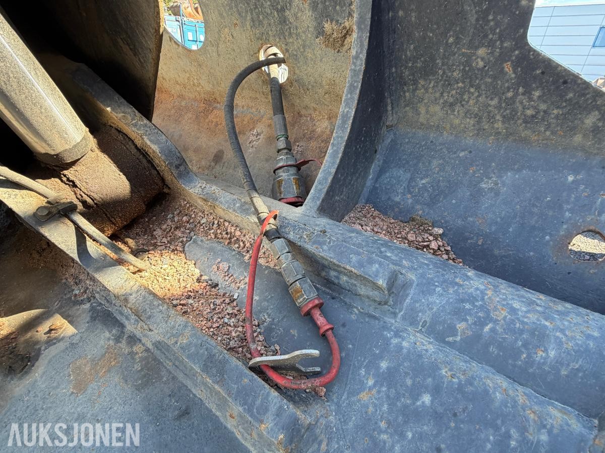 2018  Gjerstad hydraulisk pusseskuffe S70 – sentralsmøring