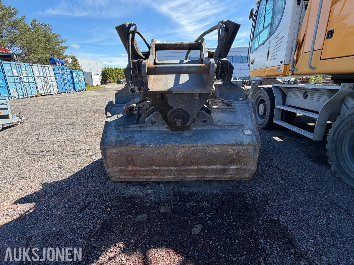 2018  Gjerstad hydraulisk pusseskuffe S70 – sentralsmøring