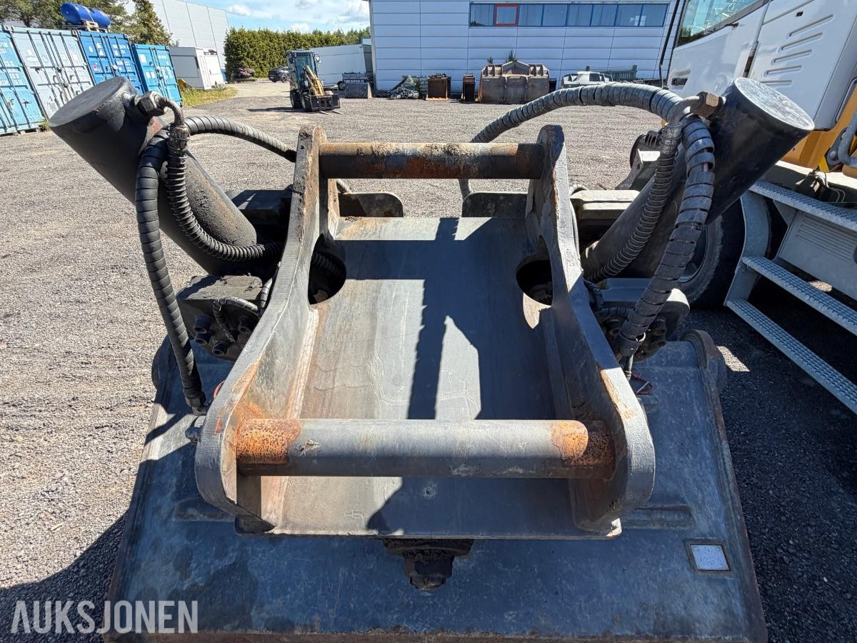 2018  Gjerstad hydraulisk pusseskuffe S70 – sentralsmøring
