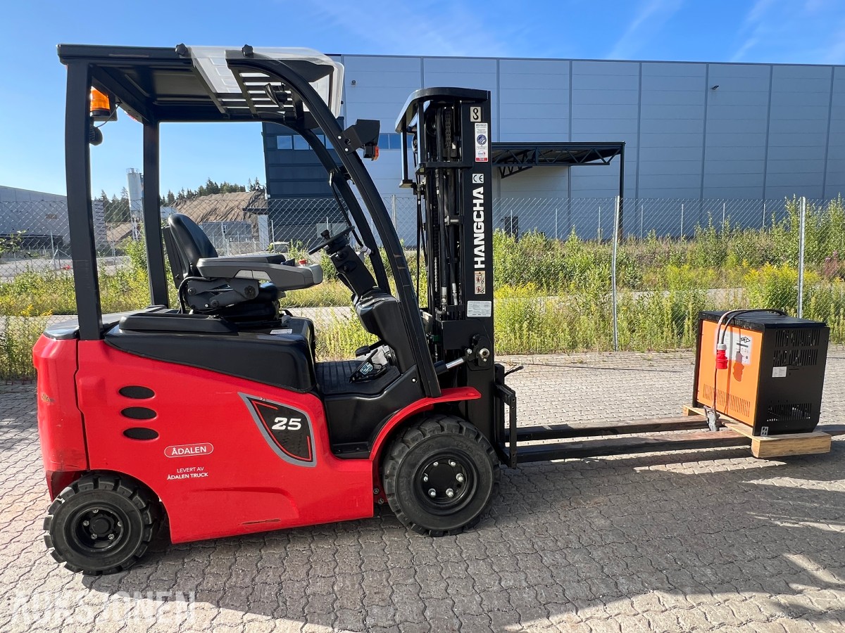 2022 Hangcha CPD25X kun 408t m/friløftmast