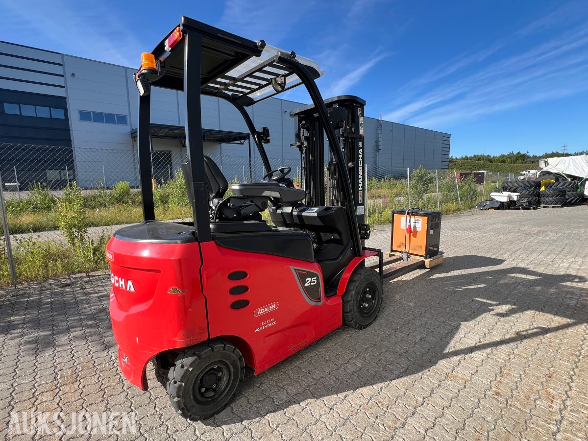 2022 Hangcha CPD25X kun 408t m/friløftmast
