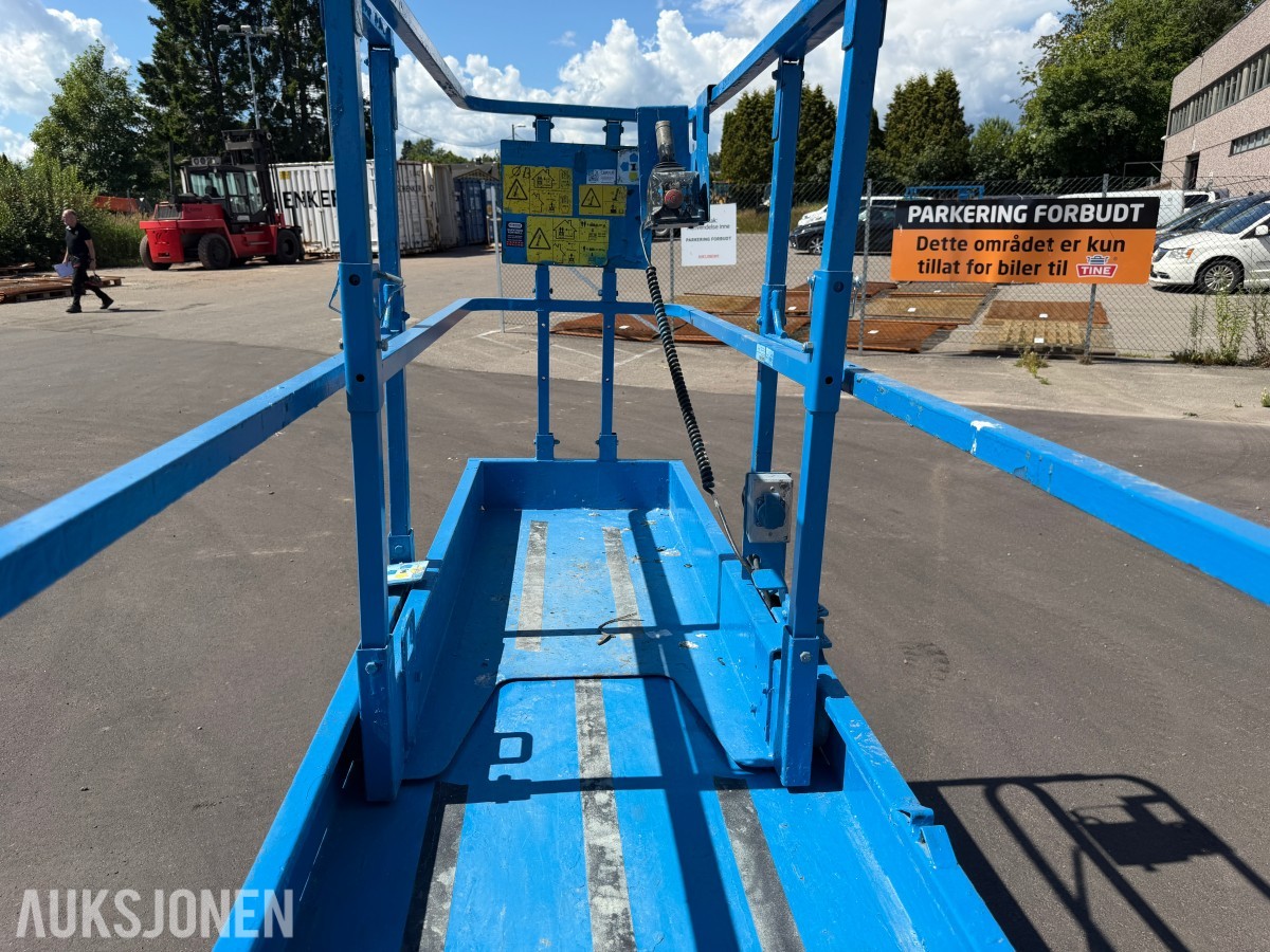 2011 Genie GS-1932 Batteridrevet sakselift – 7,79 m arbeidshøyde