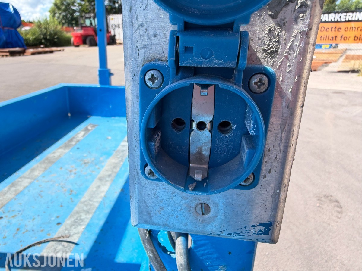 2011 Genie GS-1932 Batteridrevet sakselift – 7,79 m arbeidshøyde
