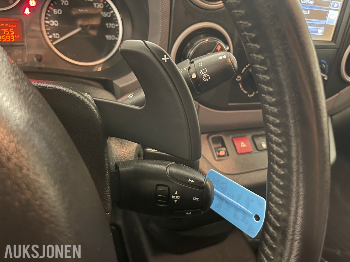 2016 PEUGEOT PARTNER 1.6-99 D AUTOMAT CRUISE P.SENSORER HENGERFESTE