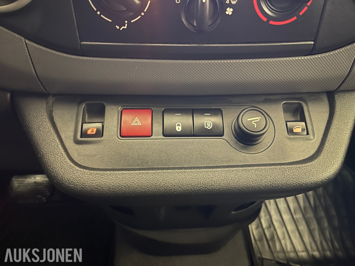 2016 PEUGEOT PARTNER 1.6-99 D AUTOMAT CRUISE P.SENSORER HENGERFESTE