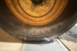 John Deere E0332 Firkantpresse - traktormontert - med pickup