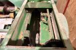 John Deere E0332 Firkantpresse - traktormontert - med pickup