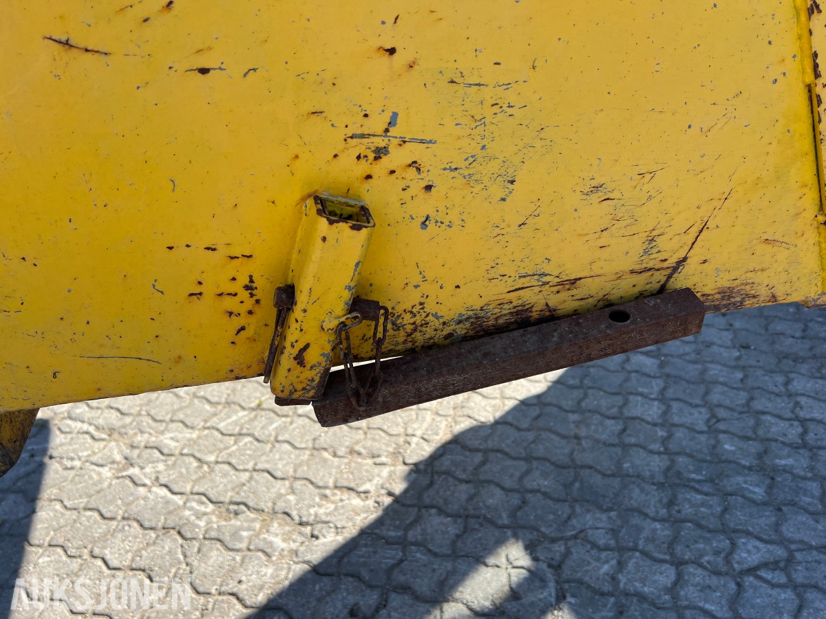Jutul SPR 200 cm Strøkasse