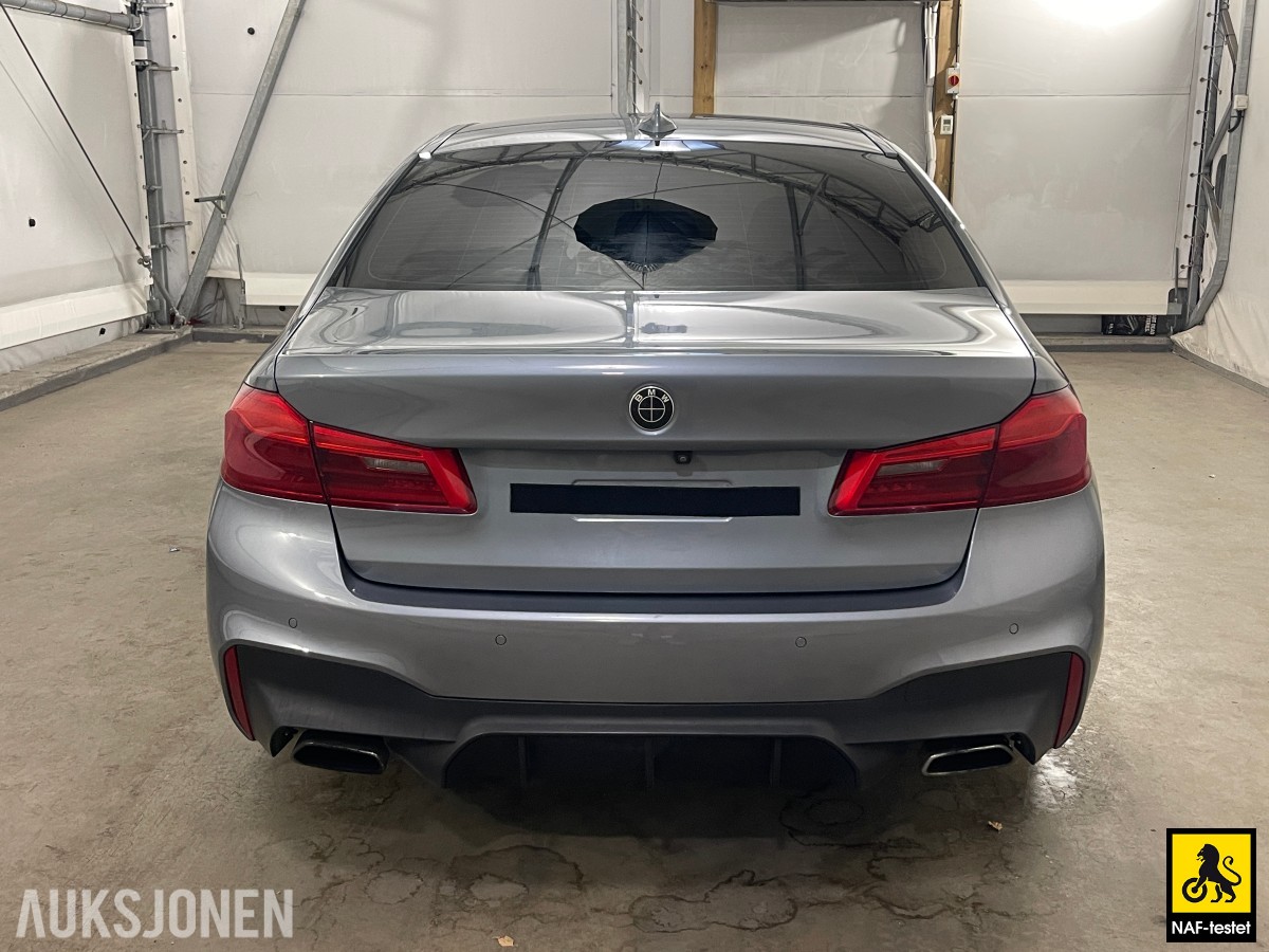 2018 BMW 530E M SPORT 360-KAMERA HEAD-UP SOLTAK KOMFORTSETER SKINN