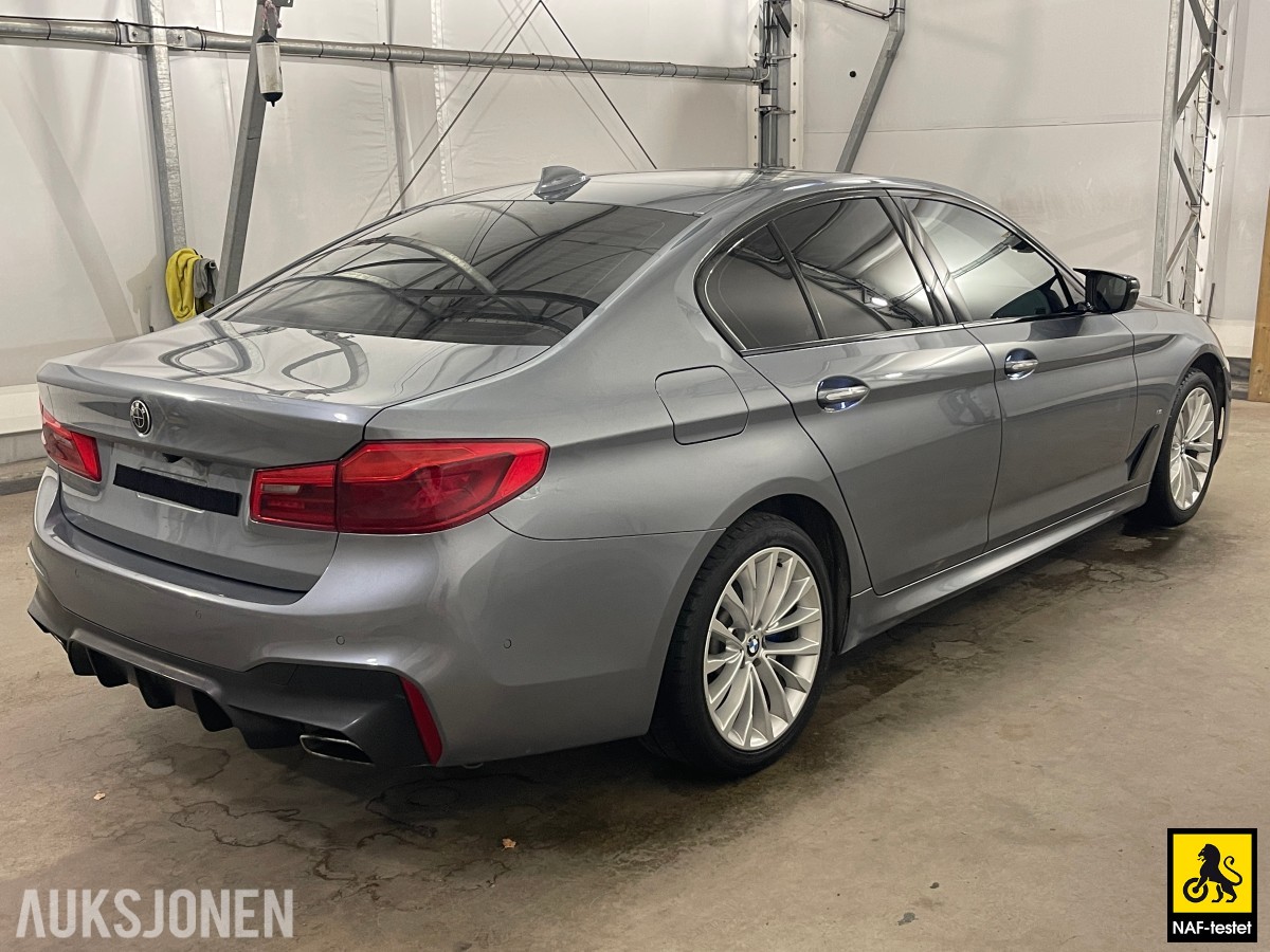 2018 BMW 530E M SPORT 360-KAMERA HEAD-UP SOLTAK KOMFORTSETER SKINN