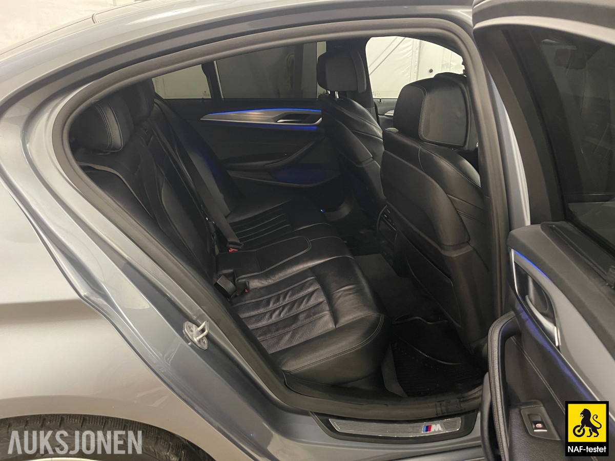 2018 BMW 530E M SPORT 360-KAMERA HEAD-UP SOLTAK KOMFORTSETER SKINN