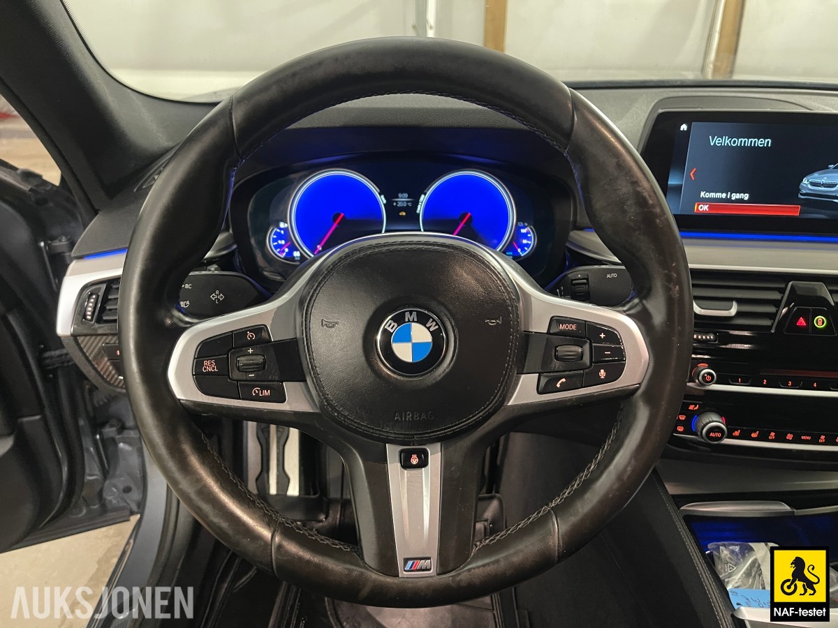 2018 BMW 530E M SPORT 360-KAMERA HEAD-UP SOLTAK KOMFORTSETER SKINN