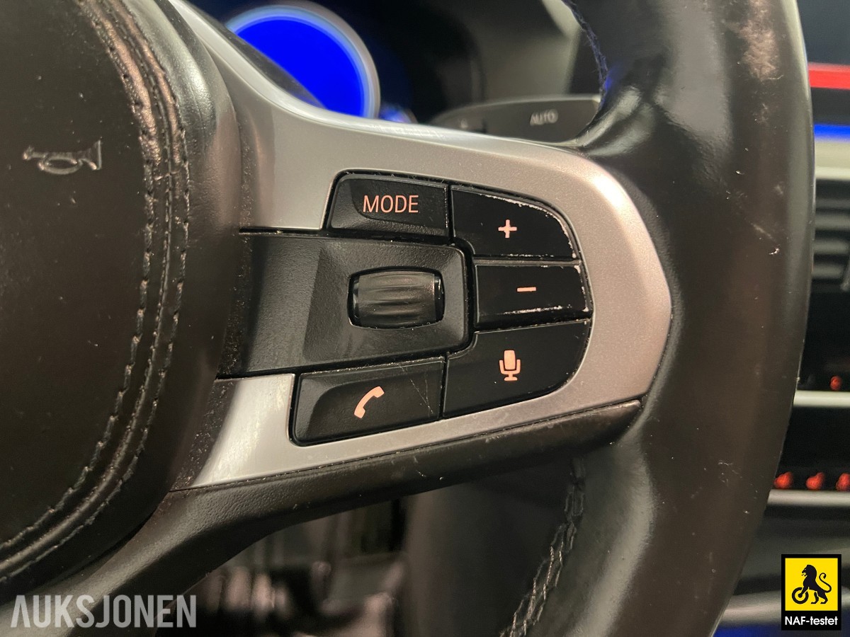 2018 BMW 530E M SPORT 360-KAMERA HEAD-UP SOLTAK KOMFORTSETER SKINN