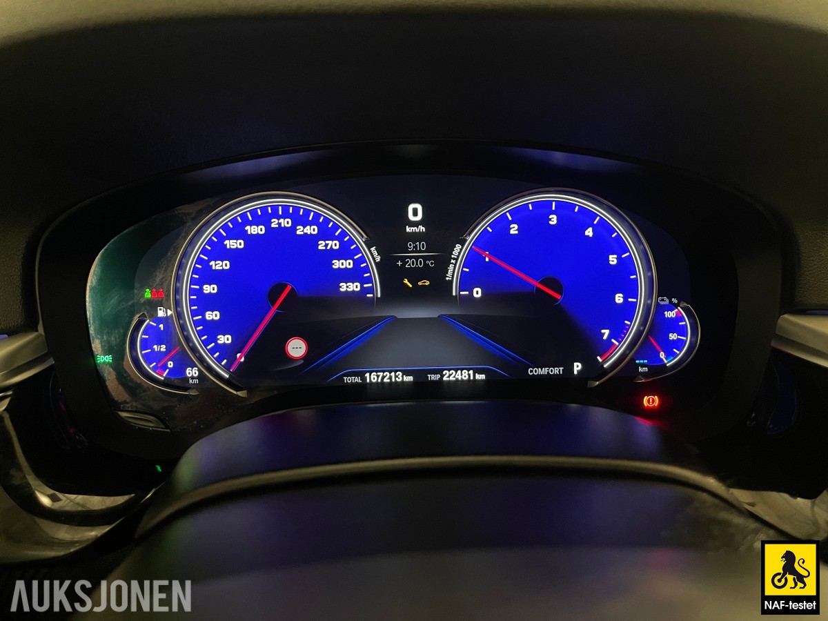 2018 BMW 530E M SPORT 360-KAMERA HEAD-UP SOLTAK KOMFORTSETER SKINN