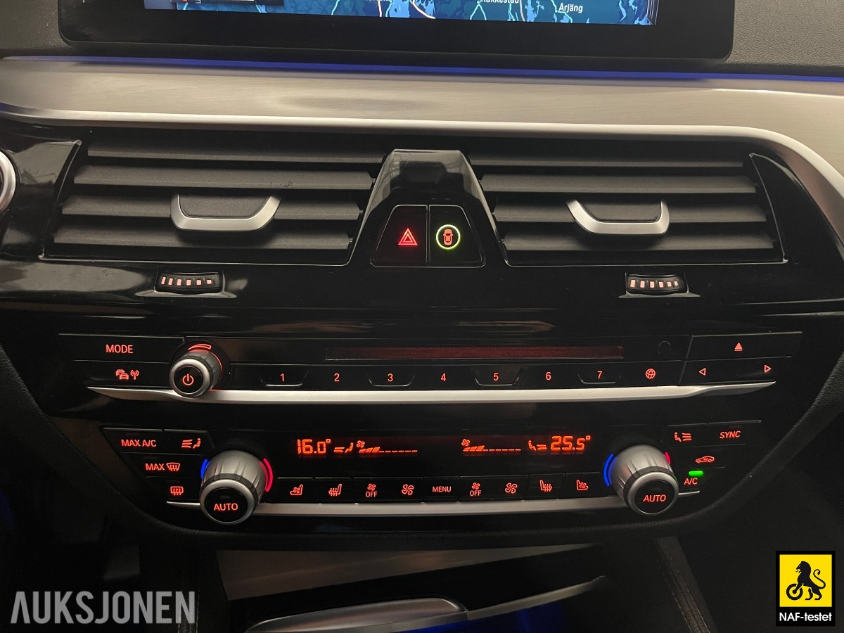 2018 BMW 530E M SPORT 360-KAMERA HEAD-UP SOLTAK KOMFORTSETER SKINN