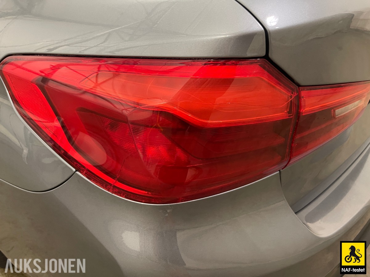 2018 BMW 530E M SPORT 360-KAMERA HEAD-UP SOLTAK KOMFORTSETER SKINN