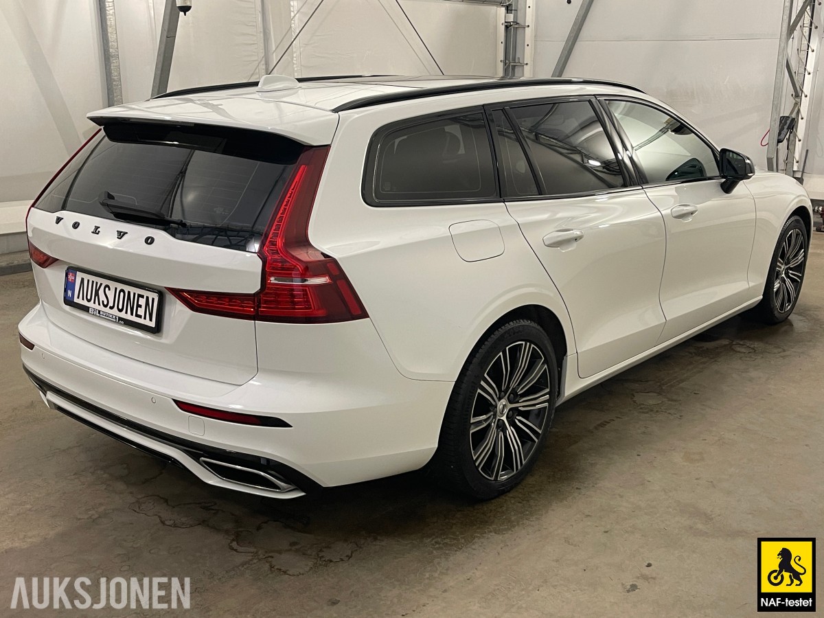 2020 Volvo V60 T8 AWD R-DESIGN VARMER HARMAN/KARDON PANORAMA