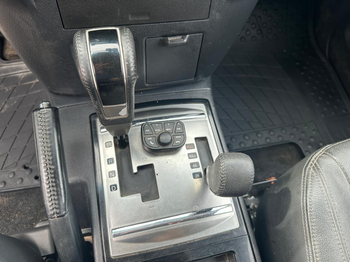 2015 Mitsubishi Pajero 3.2 DI-D 200 hk 4WD – Automat – 2 seter – Hengerfeste
