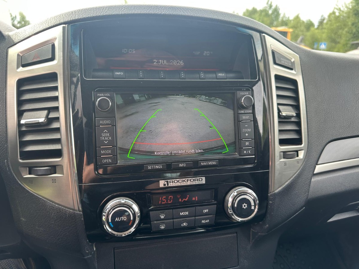 2015 Mitsubishi Pajero 3.2 DI-D 200 hk 4WD – Automat – 2 seter – Hengerfeste