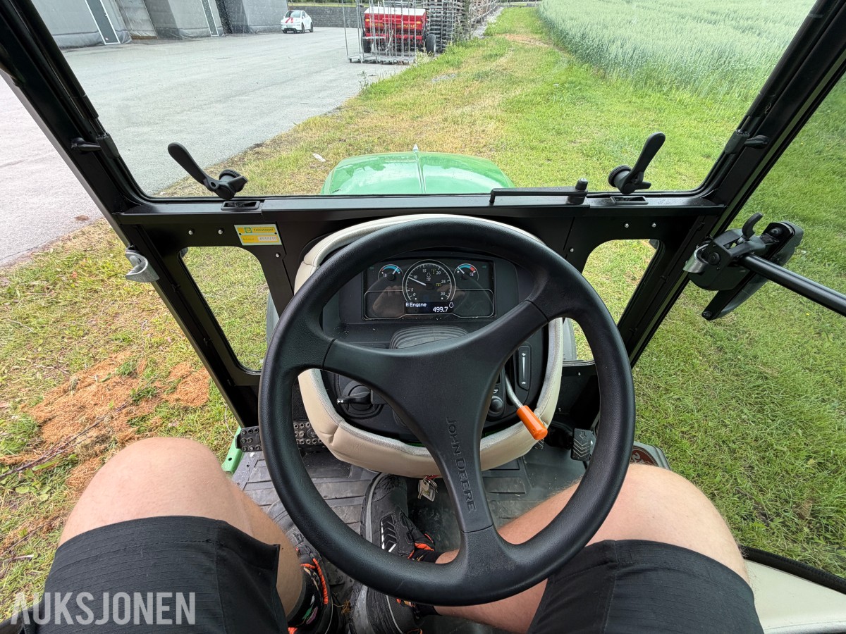 2017 John Deere 2036R – 499 timer – Lukket hytte – 4WD – Klippeaggregat 60D