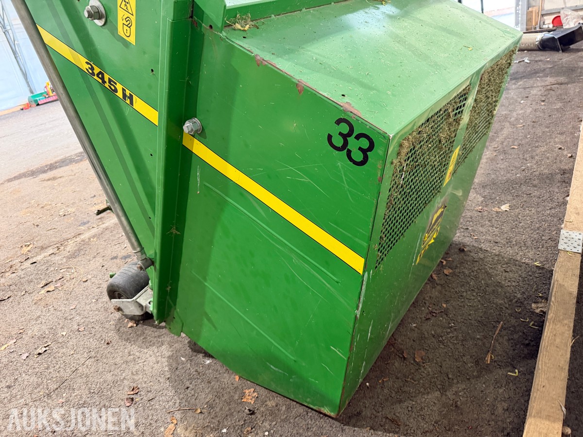 John Deere 345H Oppsamler / Gressoppsamler til klipper