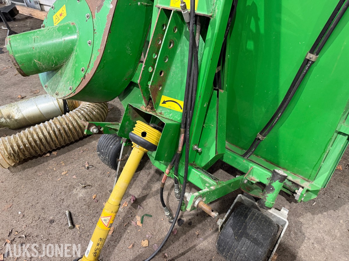 John Deere 345H Oppsamler / Gressoppsamler til klipper